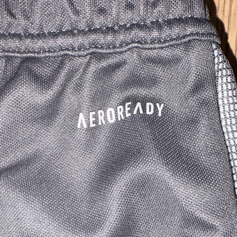 Adidas Men's AeroReady Dark Gray Joggers with White Stripes - Picture 7 of 8